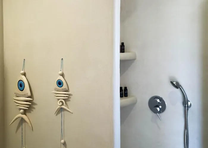 فيلة Nour, Modern High-ceiling Retreat With Pool In Plaka Naxos *