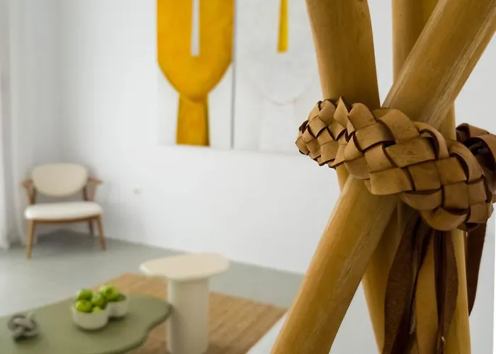 فيلة Nour, Modern High-ceiling Retreat With Pool In Plaka Naxos Naxos City