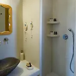 Nour, Modern High-ceiling Retreat With Pool In Plaka Naxos Willa *