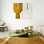 Willa Nour, Modern High-ceiling Retreat With Pool In Plaka Naxos *