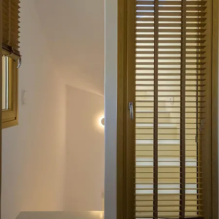 Nour, Modern High-ceiling Retreat With Pool In Plaka Naxos Agios Arsenios