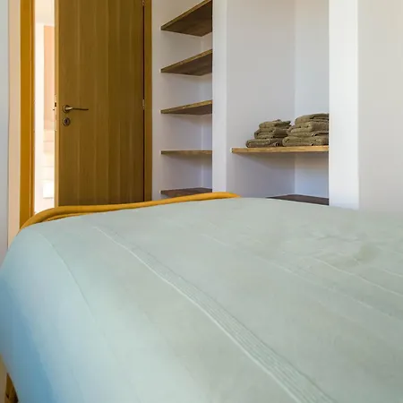 Nour, Modern High-ceiling Retreat With Pool In Plaka Naxos 빌라 *
