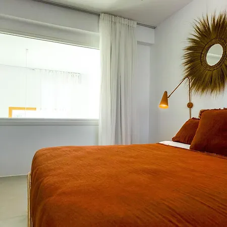 Nour, Modern High-ceiling Retreat With Pool In Plaka Naxos Вилла Agios Arsenios