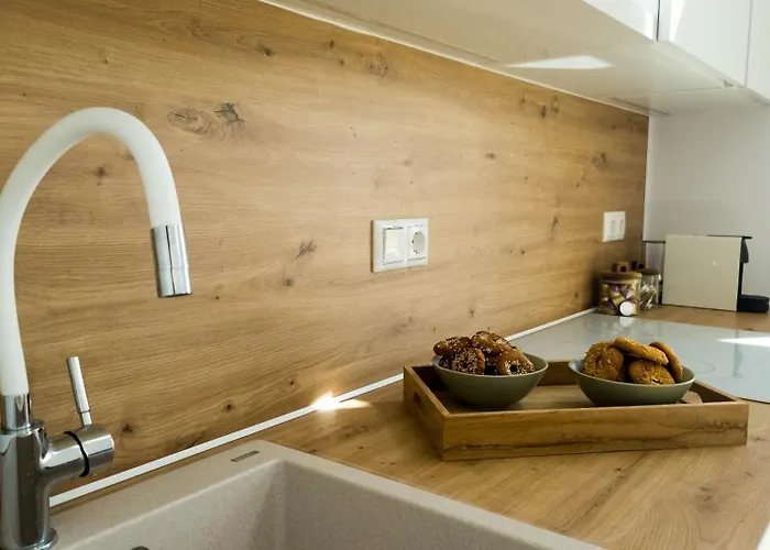 Nour, Modern High-ceiling Retreat With Pool In Plaka Naxos וילה *