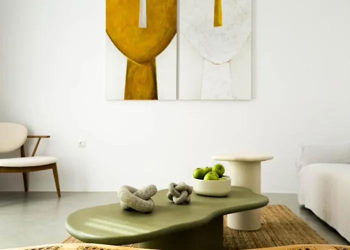 וילה Nour, Modern High-ceiling Retreat With Pool In Plaka Naxos *