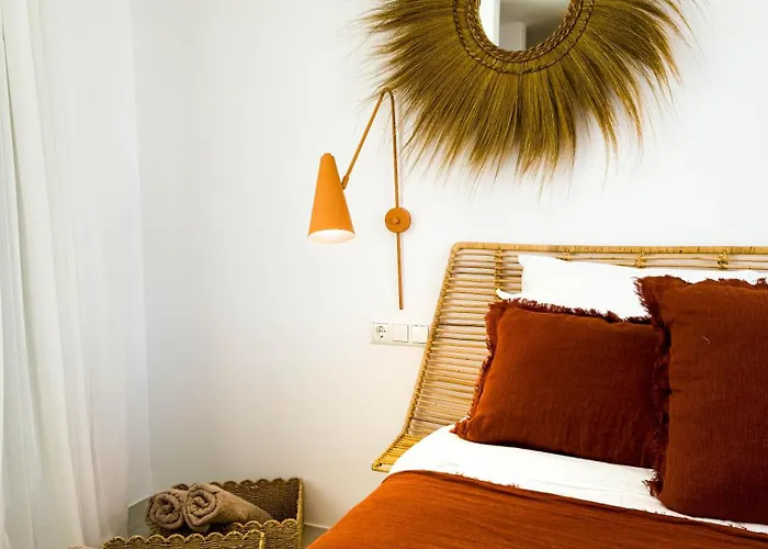 Nour, Modern High-ceiling Retreat With Pool In Plaka Naxos * Naxos City